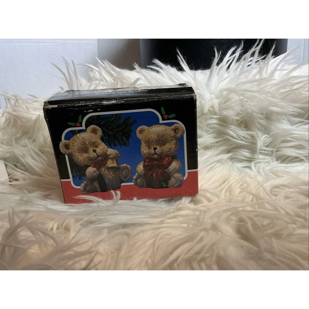 Vtg Christmas Teddy Bears Porcelain Bisque Salt & Pepper Shakers & 2 Decor PCS